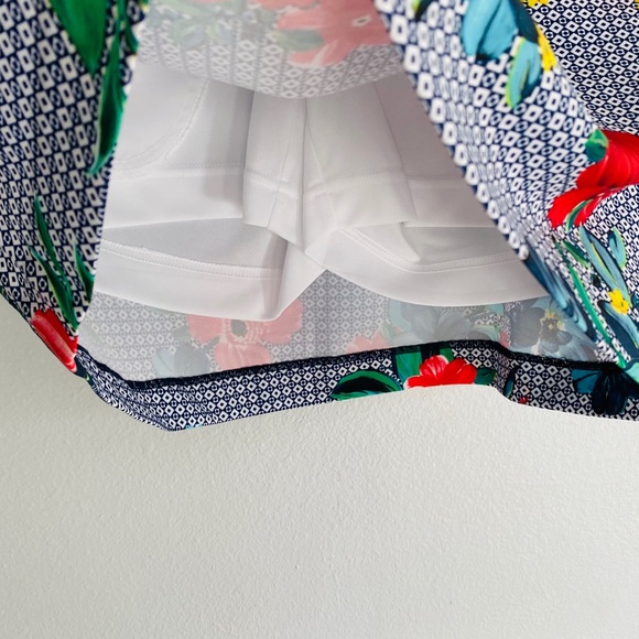 NWT- EP PRO Stretch Floral Golf Skort size XS - Picture 4 of 9